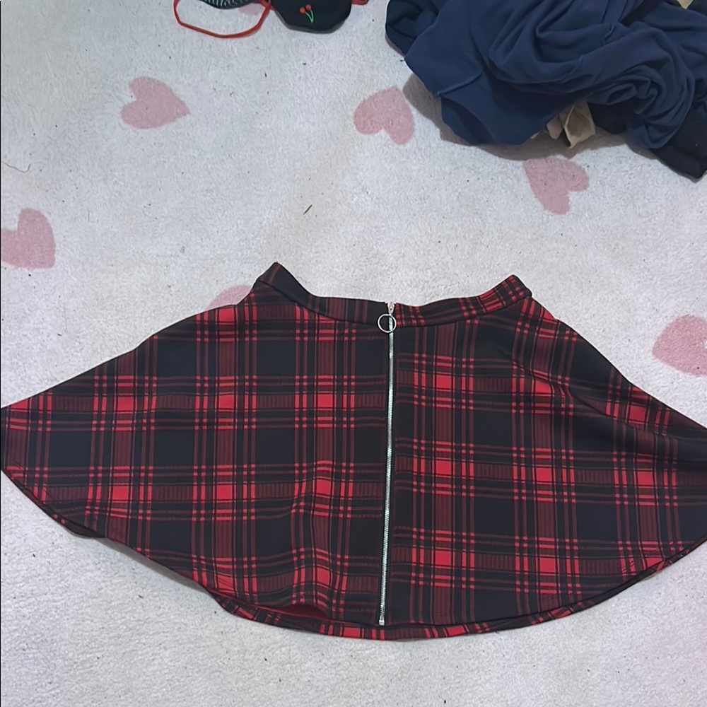 Hot topic red plaid skirt